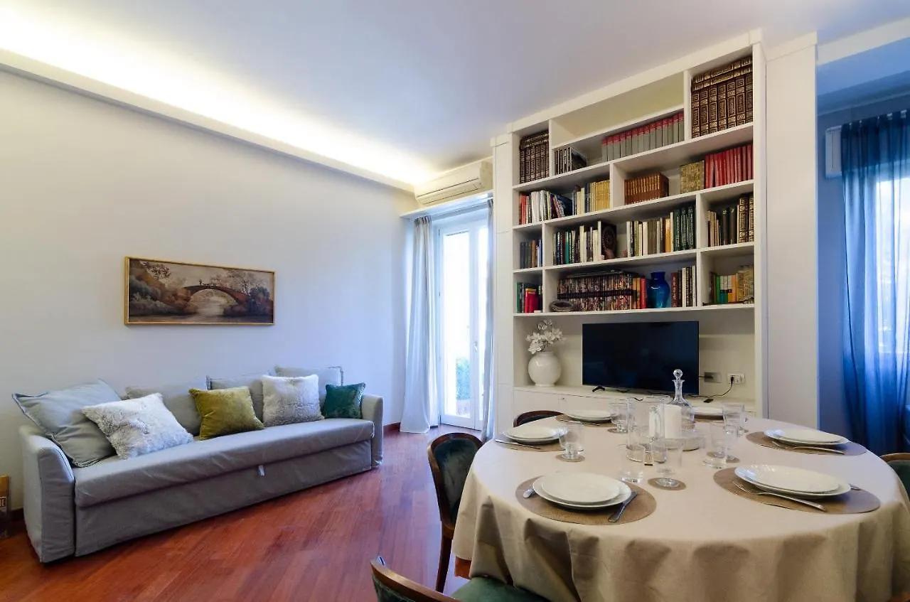 Lux Contemporary Flat - Porta Romana Milan 0*,  Italy