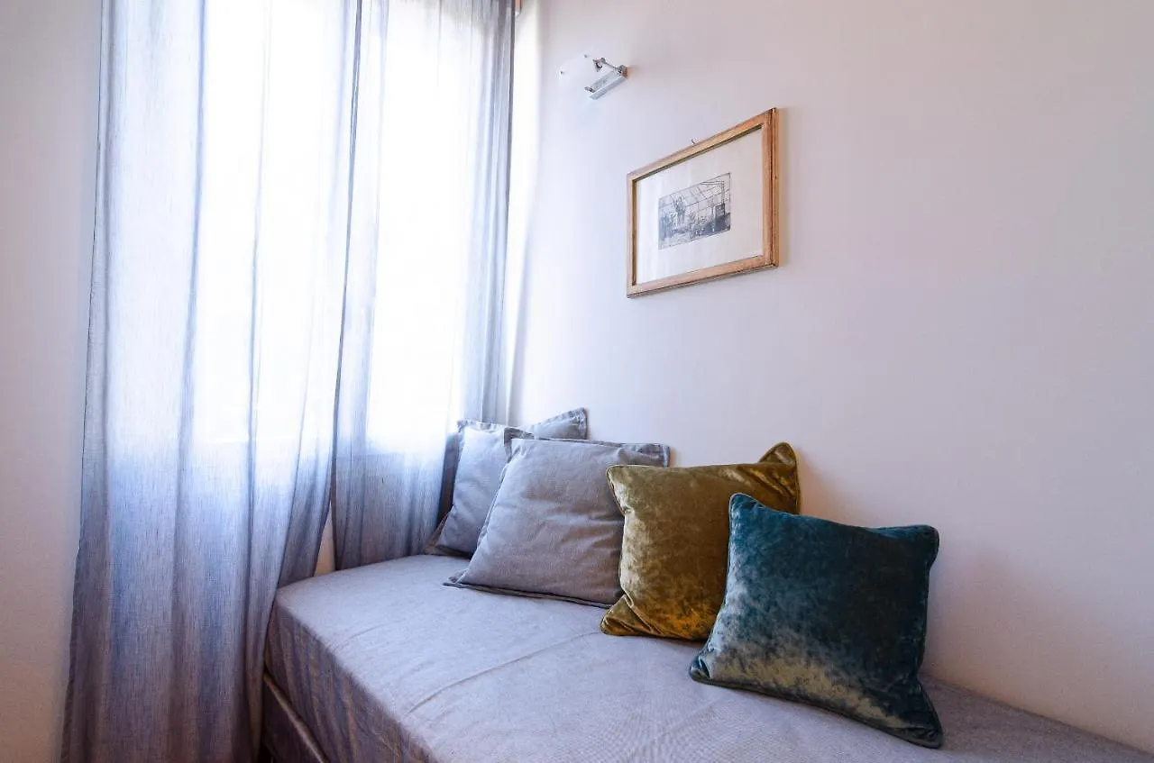 Lux Contemporary Flat - Porta Romana Milan Apartment