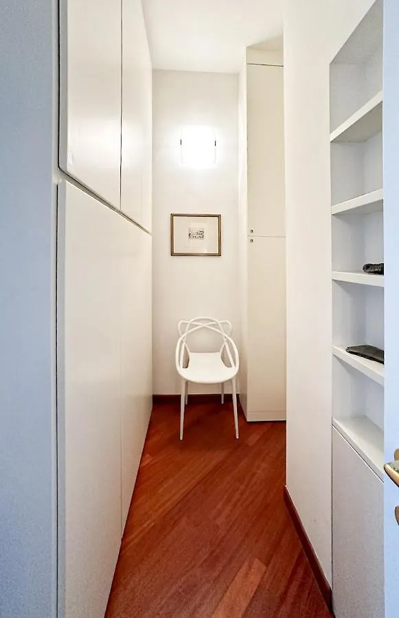 Lux Contemporary Flat - Porta Romana Milan Apartment